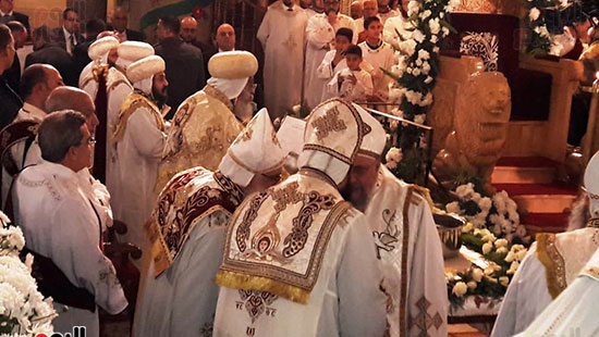 البابا-تواضروس-يترأس-قداس-عيد-الغطاس-(13)