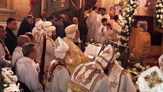 البابا-تواضروس-يترأس-قداس-عيد-الغطاس-(14)