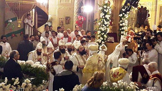 البابا تواضروس يترأس صلاة عيد الغطاس (19)