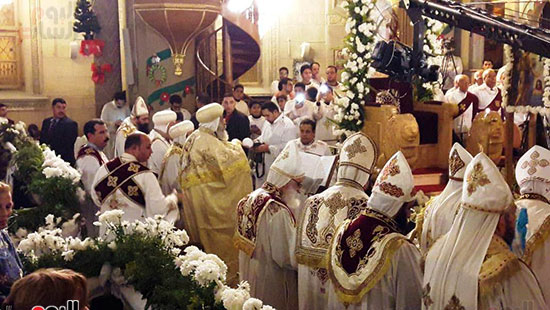 البابا تواضروس يترأس صلاة عيد الغطاس (14)