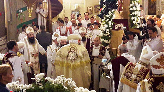 البابا تواضروس يترأس صلاة عيد الغطاس (18)