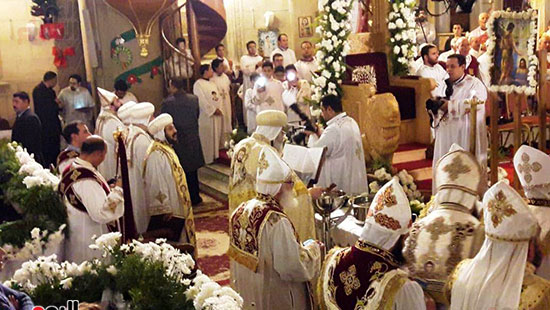 البابا تواضروس يترأس صلاة عيد الغطاس (10)