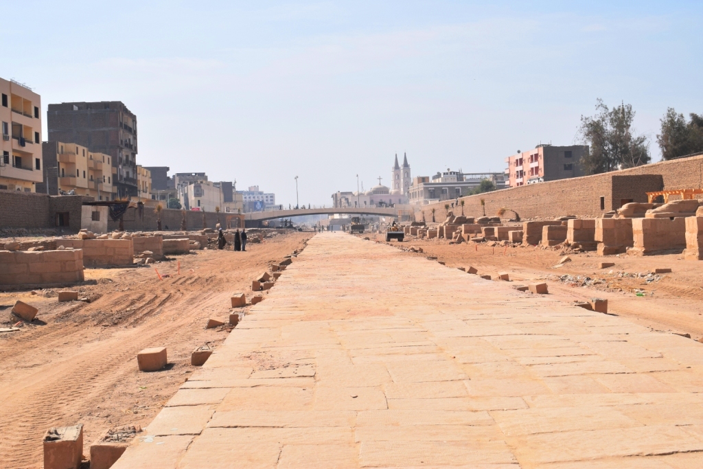هل يشهد عام 2019 إنتهاء العمل وإفتتاح مشروع طريق الكباش الفرعوني (4)