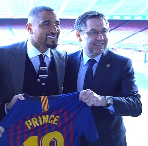 بواتينج مع رئيس برشلونة