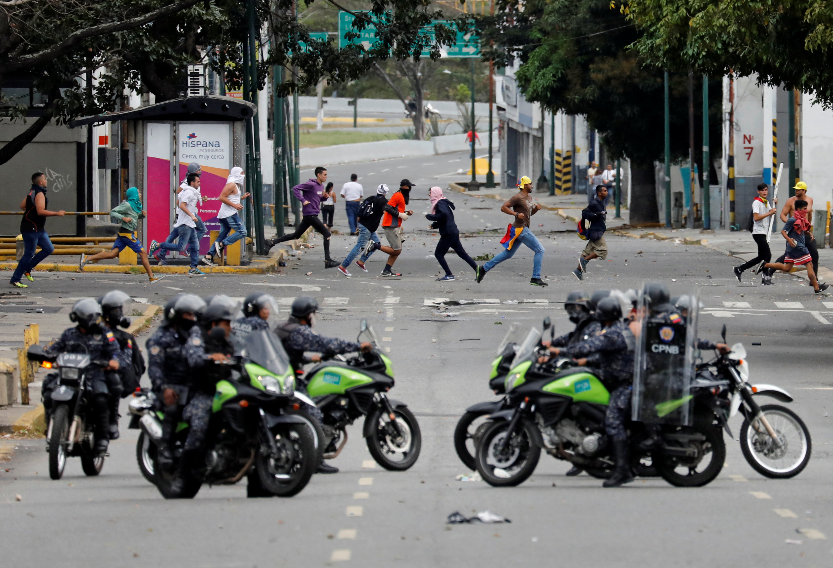 جانب من العنف فى فنزويلا (6)