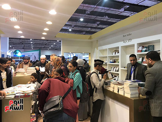 الكتب الأكثر مبيعا فى جناح الأزهر فى معرض القاهرة للكتاب 2019 (10)