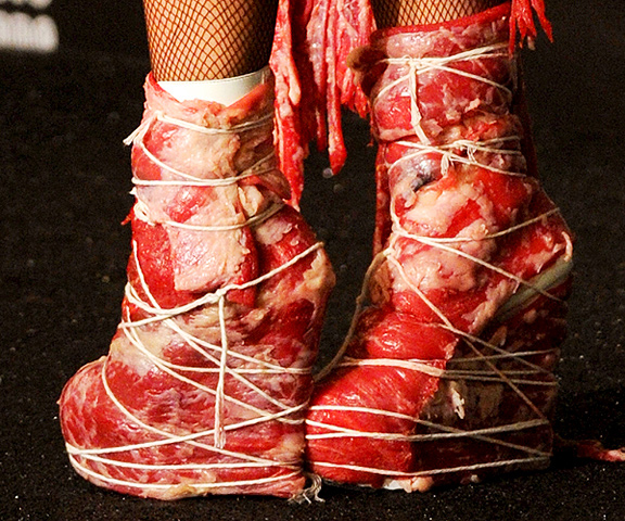 lady-gaga-meat-shoes