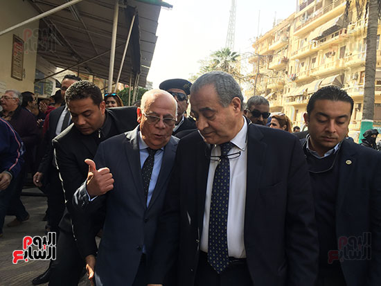 وزير التموين ومحافظ بورسعيد يتفقدان مجمع الكمبراتيف الاستهلاكى (7)