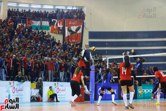 الأهلى و الدفاع المغربى فى البطولة العربية للطائرة سيدات (36)