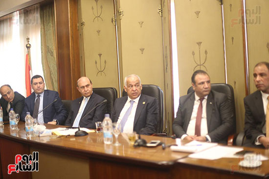 الفريق مهاب مميش - لجنه الصناعه بالبرلمان (6)