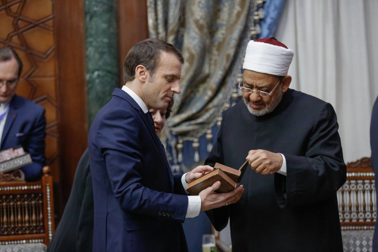 الإمام الأكبر يستقبل الرئيس الفرنسى (11)