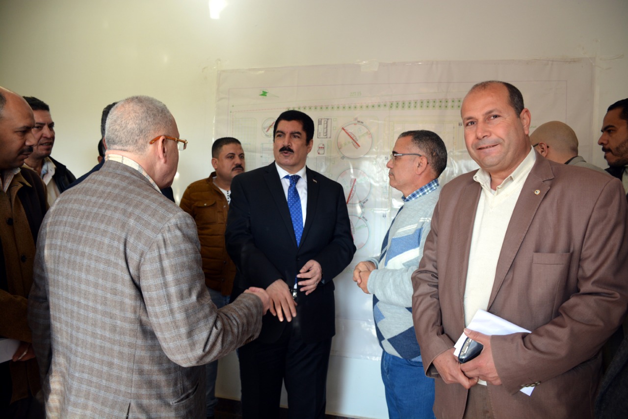 محافظ القليوبية يوجه بسرعة الانتهاء من أعمال انشاء محطة معالجة الصرف الصحي بقرية شبرا شهاب (4)