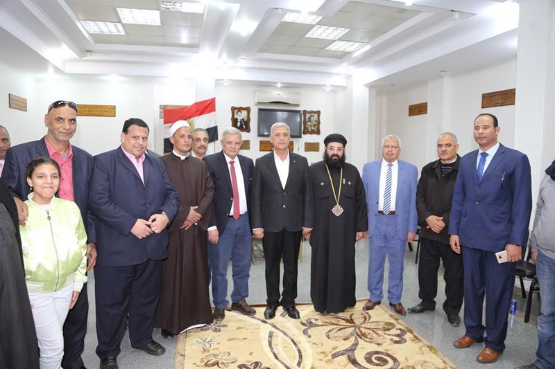زيارة المحافظ للكنيسة (3)