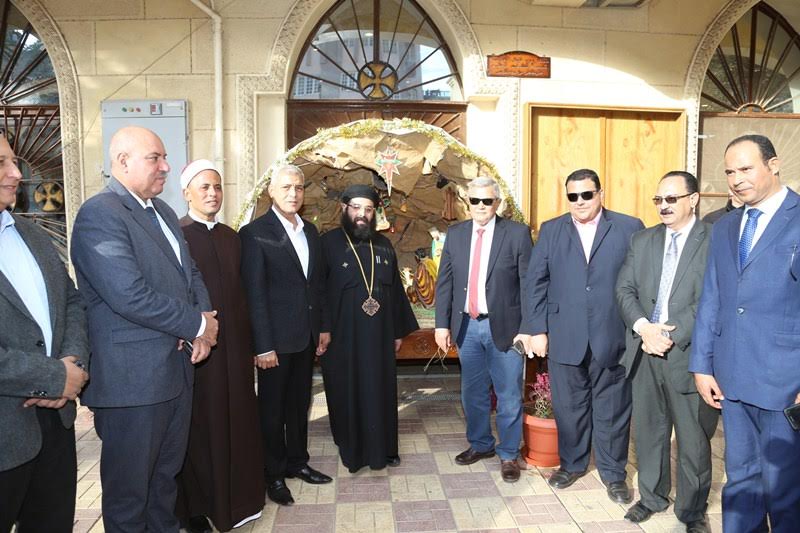 زيارة المحافظ للكنيسة (2)
