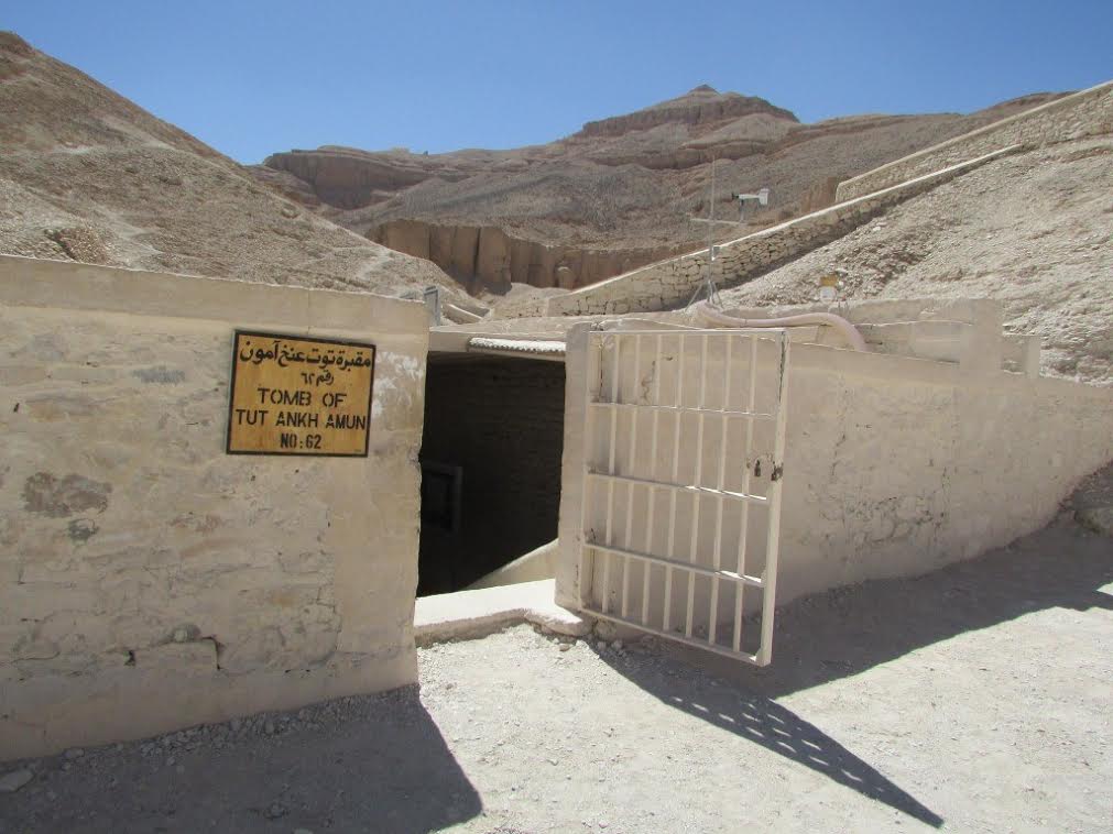  فتح مقبرة توت عنخ آمون بعد إنتهاء مشروع تطويرها (3)