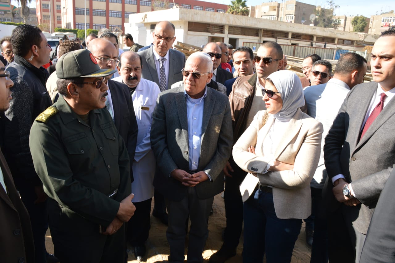 جانب من زيارة وزيرة الصحة لبورسعيد (7)