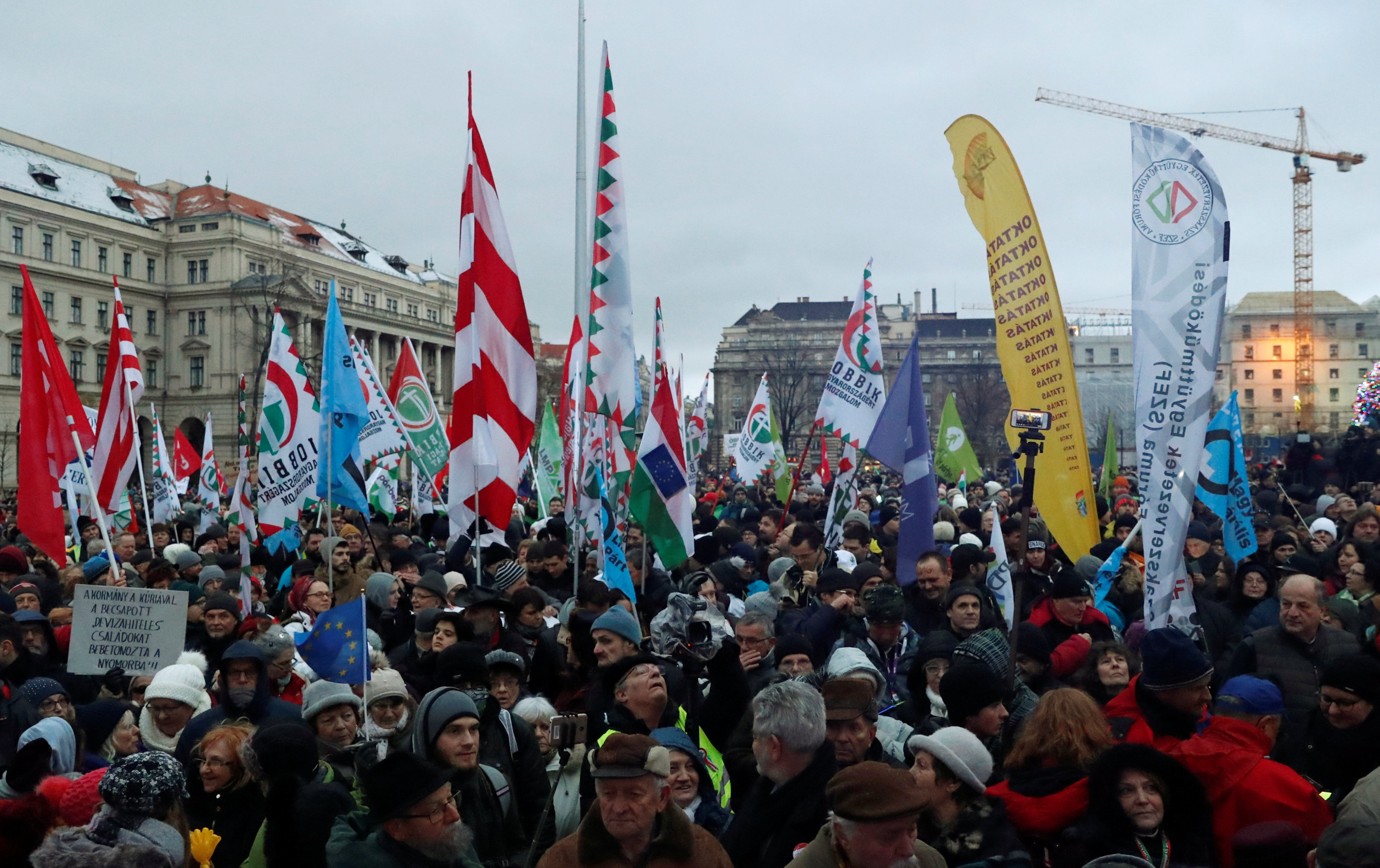مسيرة فى بودابست احتجاجًا على قانون العبيد (5)
