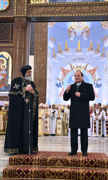 الرئيس يفتتح مسجد الفتاح العليم وكاتدرائية ميلاد المسيح (14)