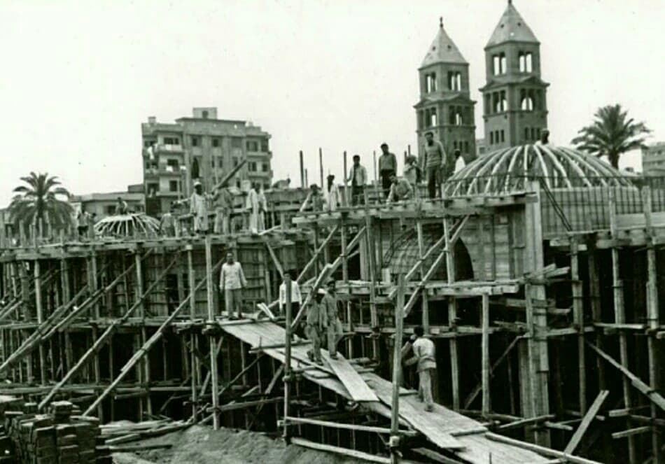 أثناء بناء الكاتدرائية