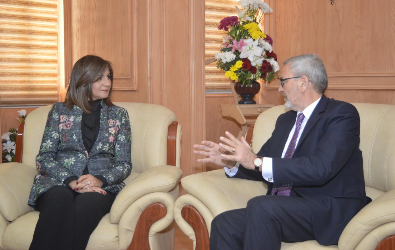 وزيرة الهجرة تستقبل سفير ألبانيا بالقاهرة لبحث تعزيز سبل التعاون المشترك (3)