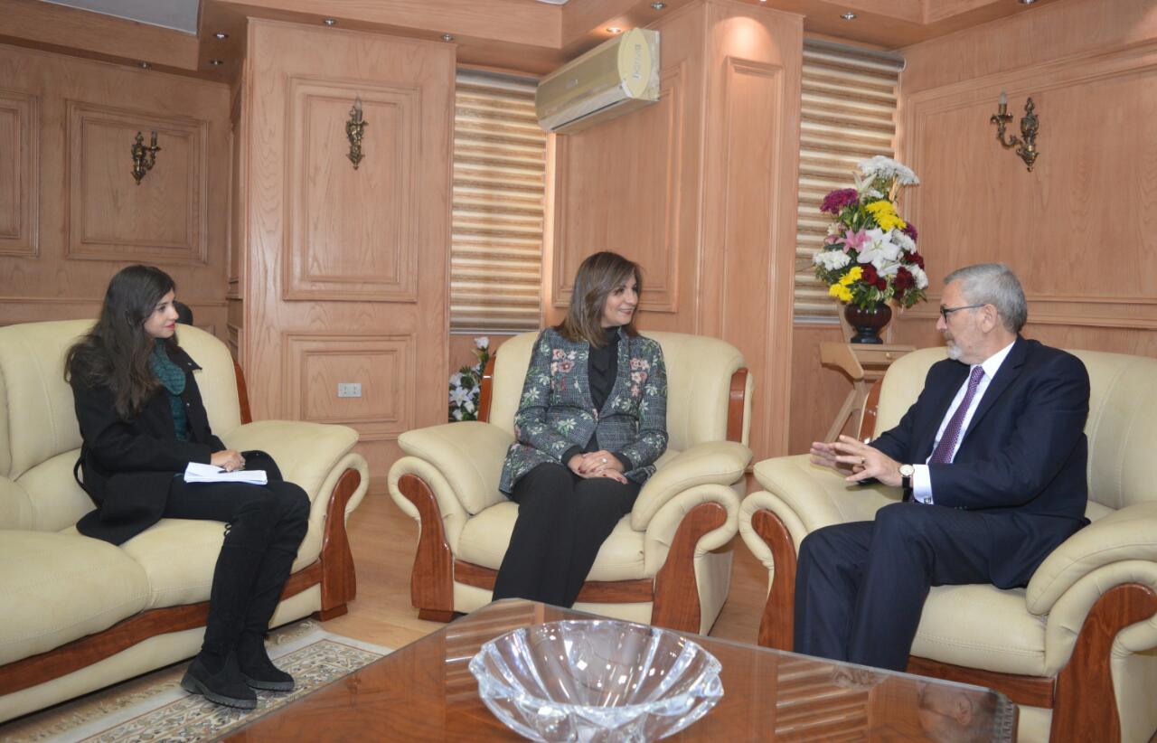 وزيرة الهجرة تستقبل سفير ألبانيا بالقاهرة لبحث تعزيز سبل التعاون المشترك (4)