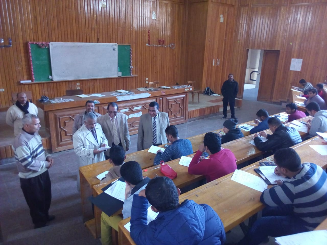 جولة نائب رئيس جامعة الأزهر على لجان الامتحانات بأسيوط (5)