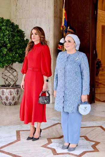 قرينة الرئيس السيسى سعدت اليوم باستقبال الملكة رانيا في بلدها الثانى مصر صور اليوم السابع