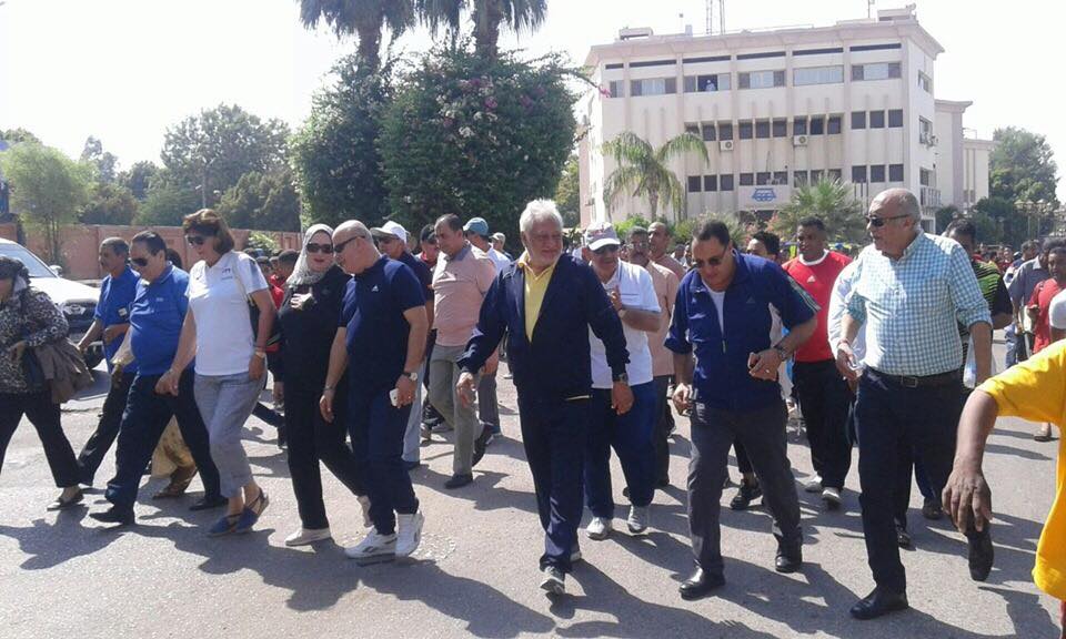  فعاليات المسيرة للمشي بشوارع محافظة الاقصر (6)