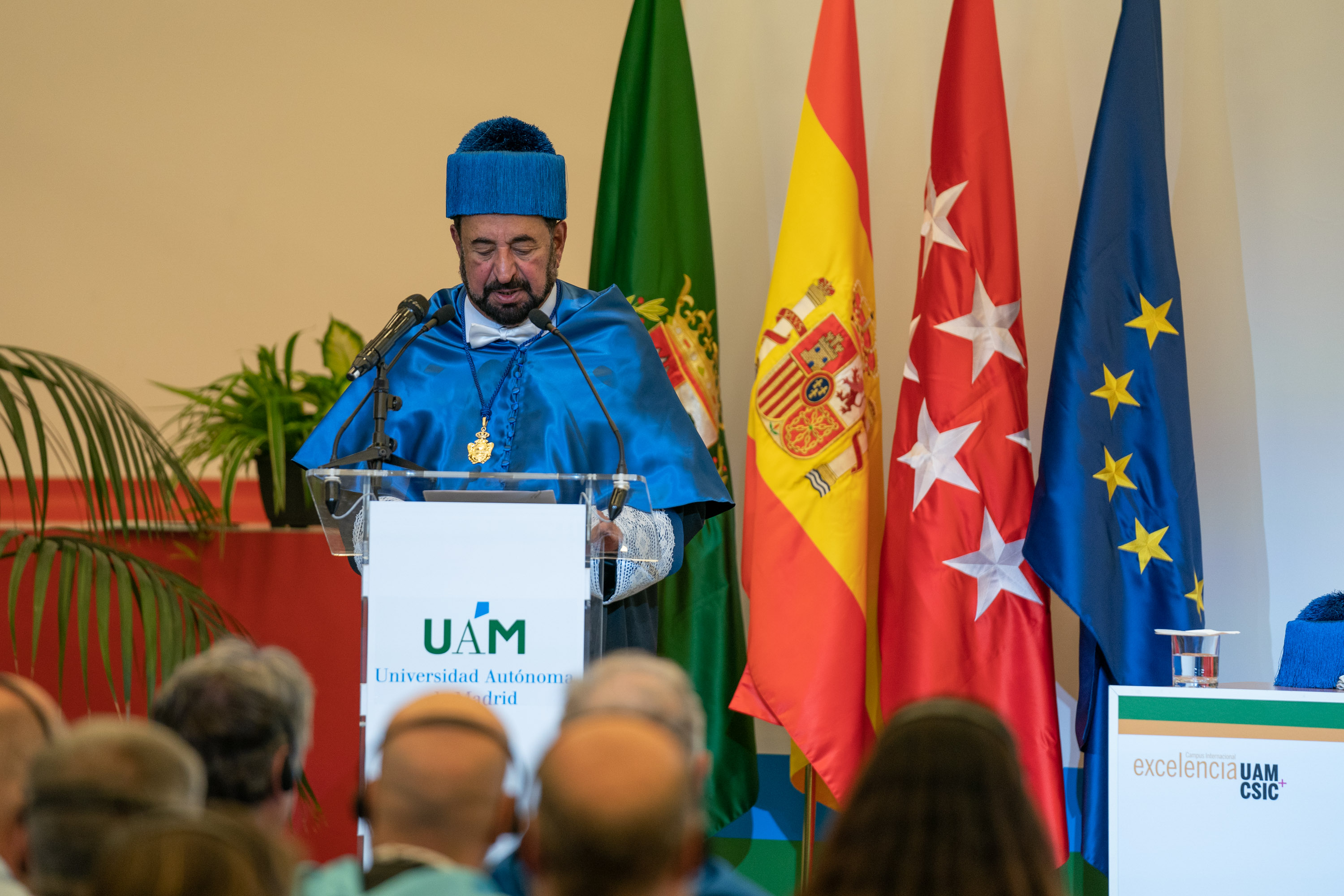 حاكم الشارقة يتسلم الدكتوراه الفخرية من جامعة أتونوما مدريد (6)