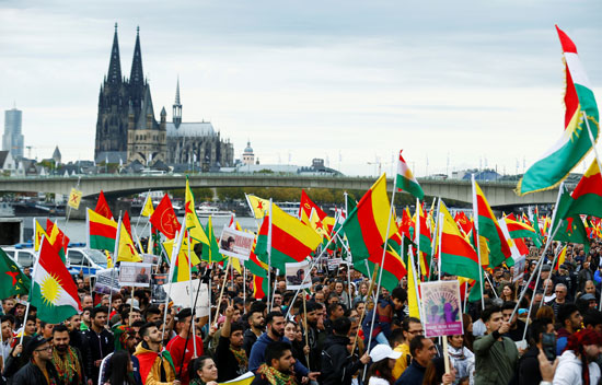 مظاهرة بالاعلام الكردية بألمانيا