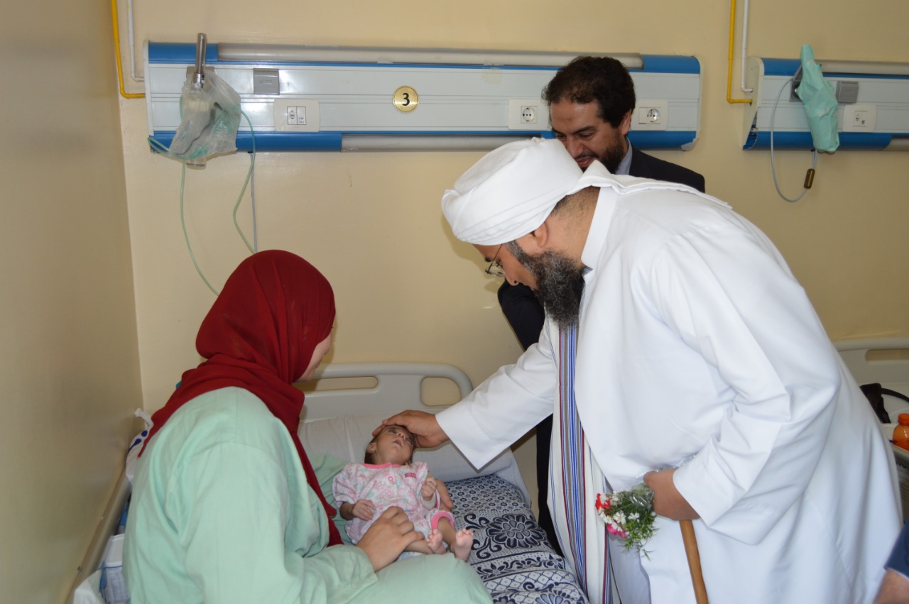 الحبيب على الجعفرى يزور مستشفى الاطفال (7)