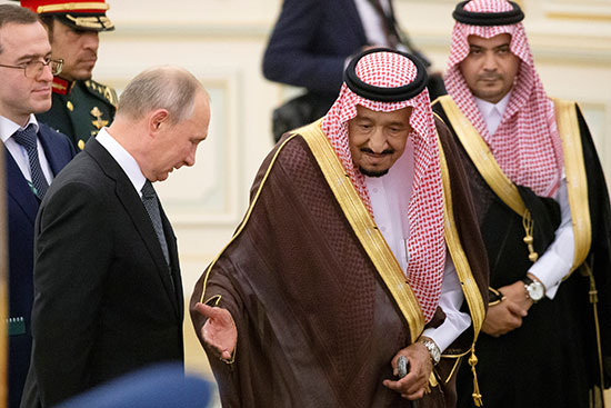 الملك سلمان يرحب بالرئيس بوتين