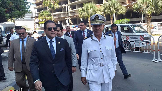 وفد حقوق الإنسان بالبرلمان يبدأ زيارته للأقسام الشرطية بالإسكندرية (1)