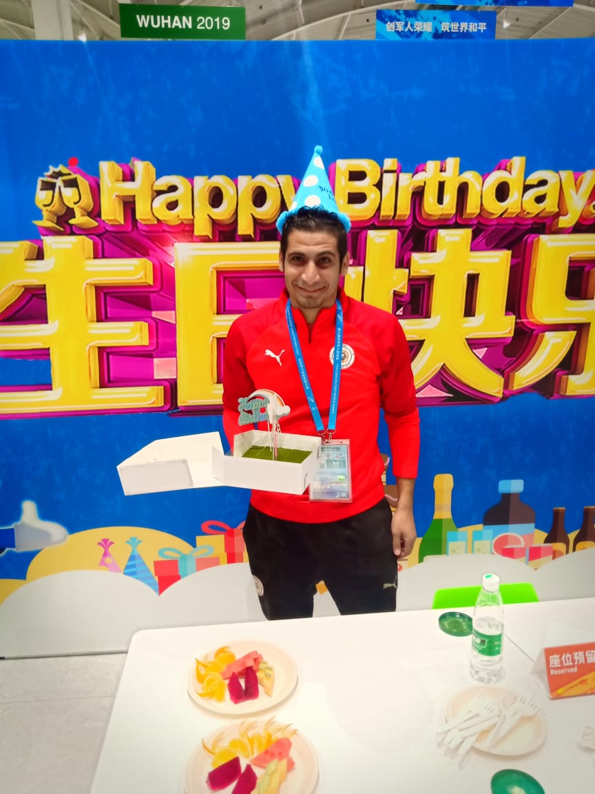 عاصم صلاح يحتفل بعيد ميلاده فى الصين