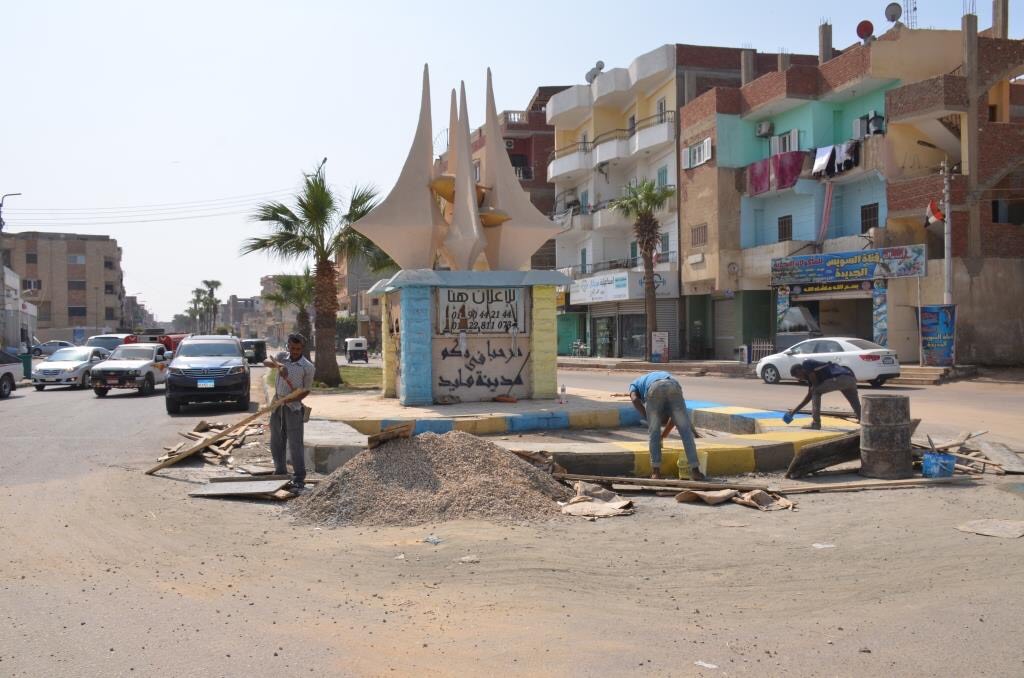 نائب محافظ الإسماعيلية يفتتح مقر الوحدة المحلية الجديد لقرية هويس سرابيوم (1)