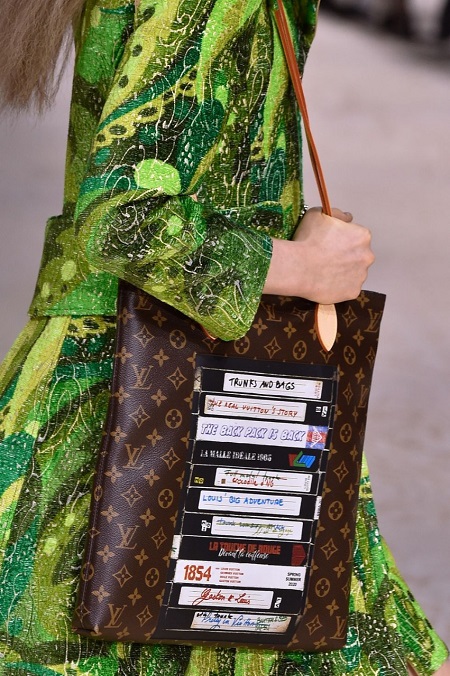 Louis Vuittonحقيبة عملية كلاسيكية من