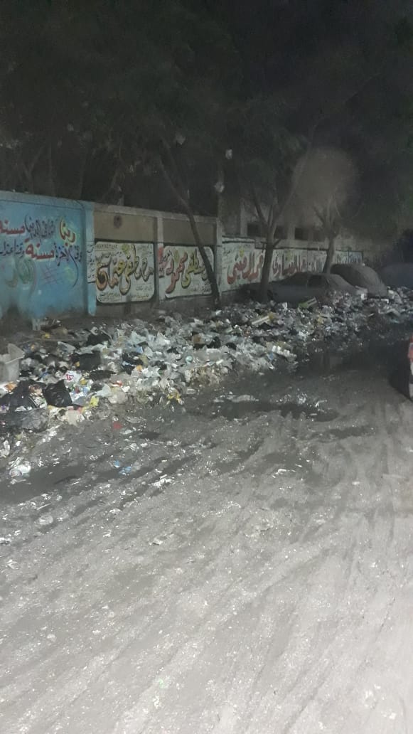 القمامة بشارع عزت باشا