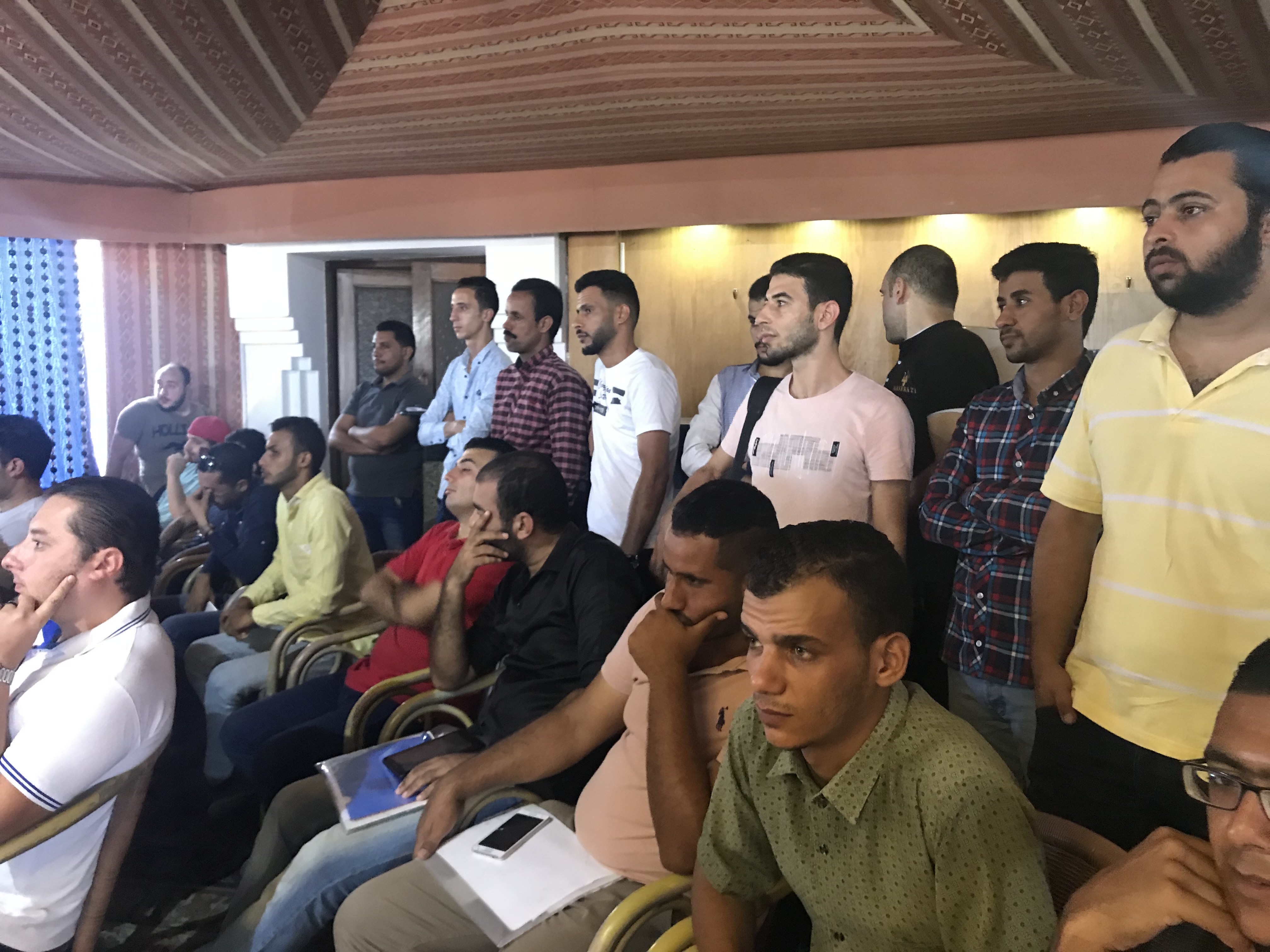 المئات من شباب شمال سيناء يشاركون فى ملتقى التوظيف (2)