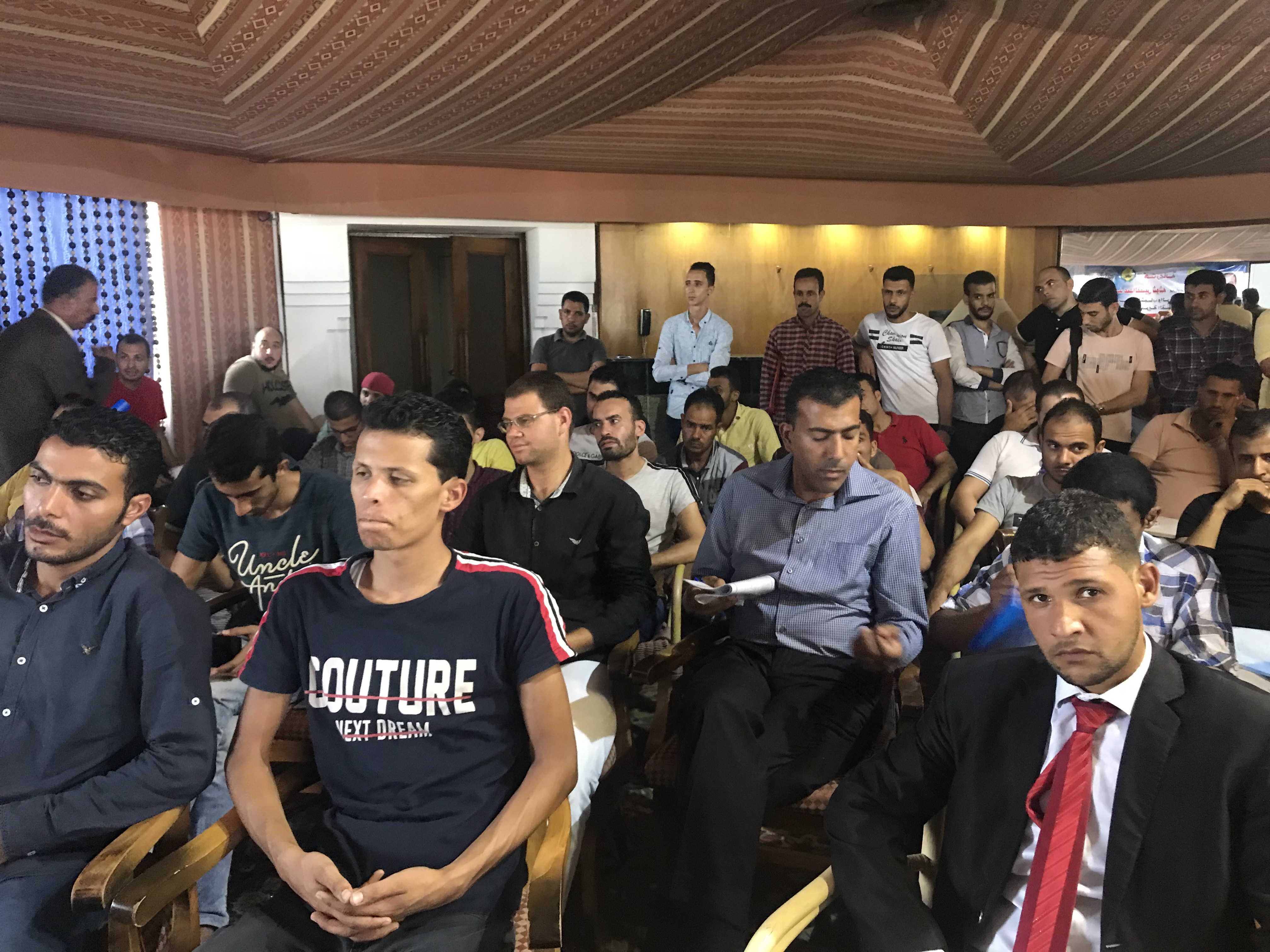المئات من شباب شمال سيناء يشاركون فى ملتقى التوظيف (4)