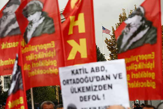 مظاهرات أمام السفارة الأمريكية فى أنقرة