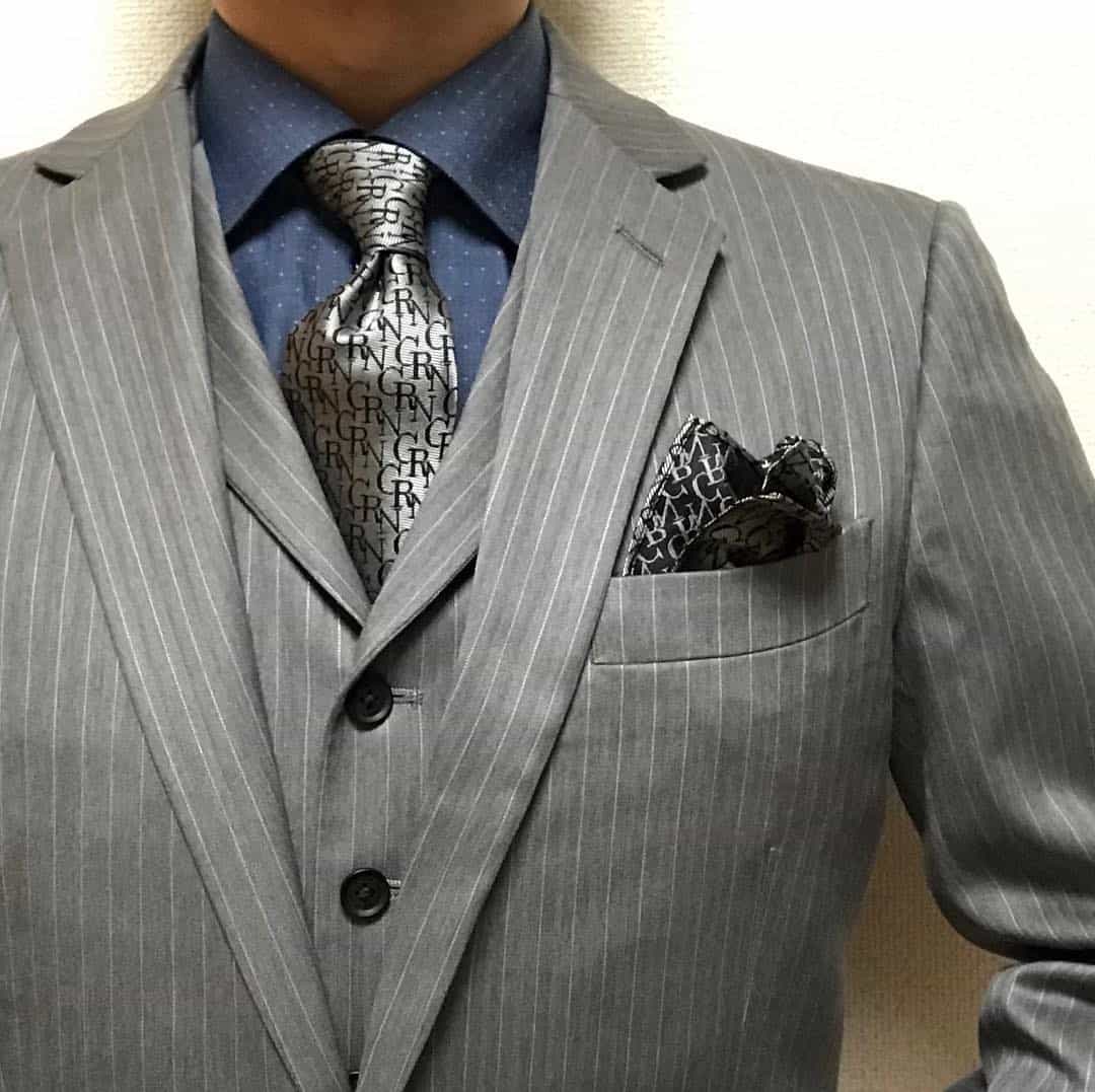 ثلاث قطع ثلاث قطع