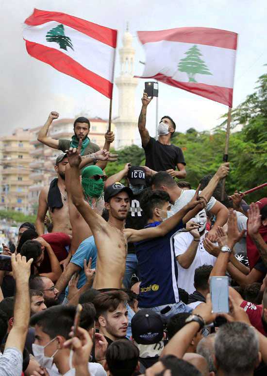المتظاهرون-بلبنان