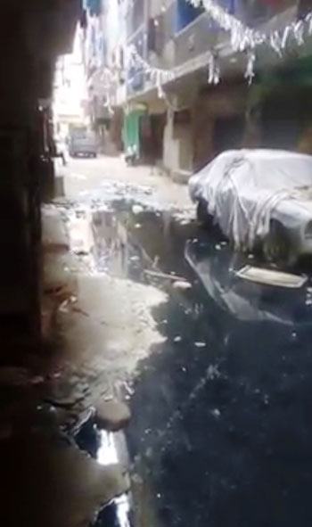 مياه الصرف الصحي تغرق الشارع العمومى بمدينة الخصوص (2)