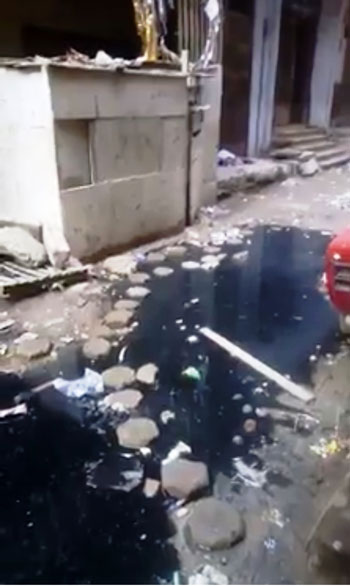 مياه الصرف الصحي تغرق الشارع العمومى بمدينة الخصوص (8)