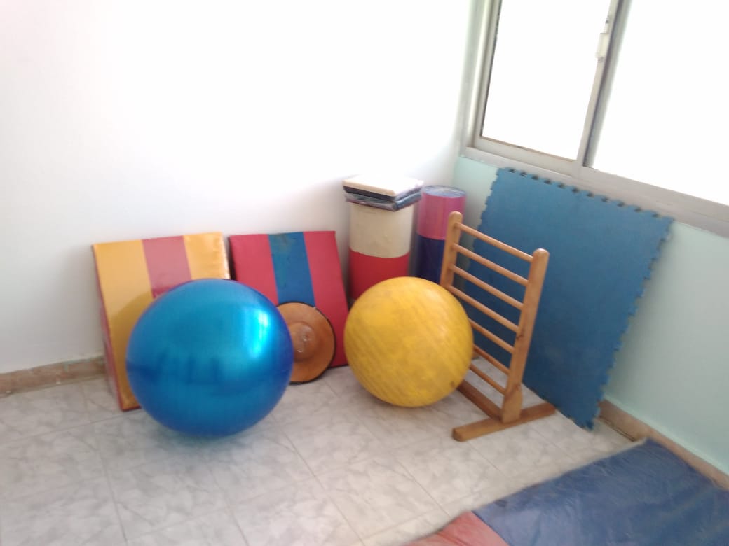غرفة علاج طبيعي للأطفال ذوي الإحتياجات الخاصة (3)