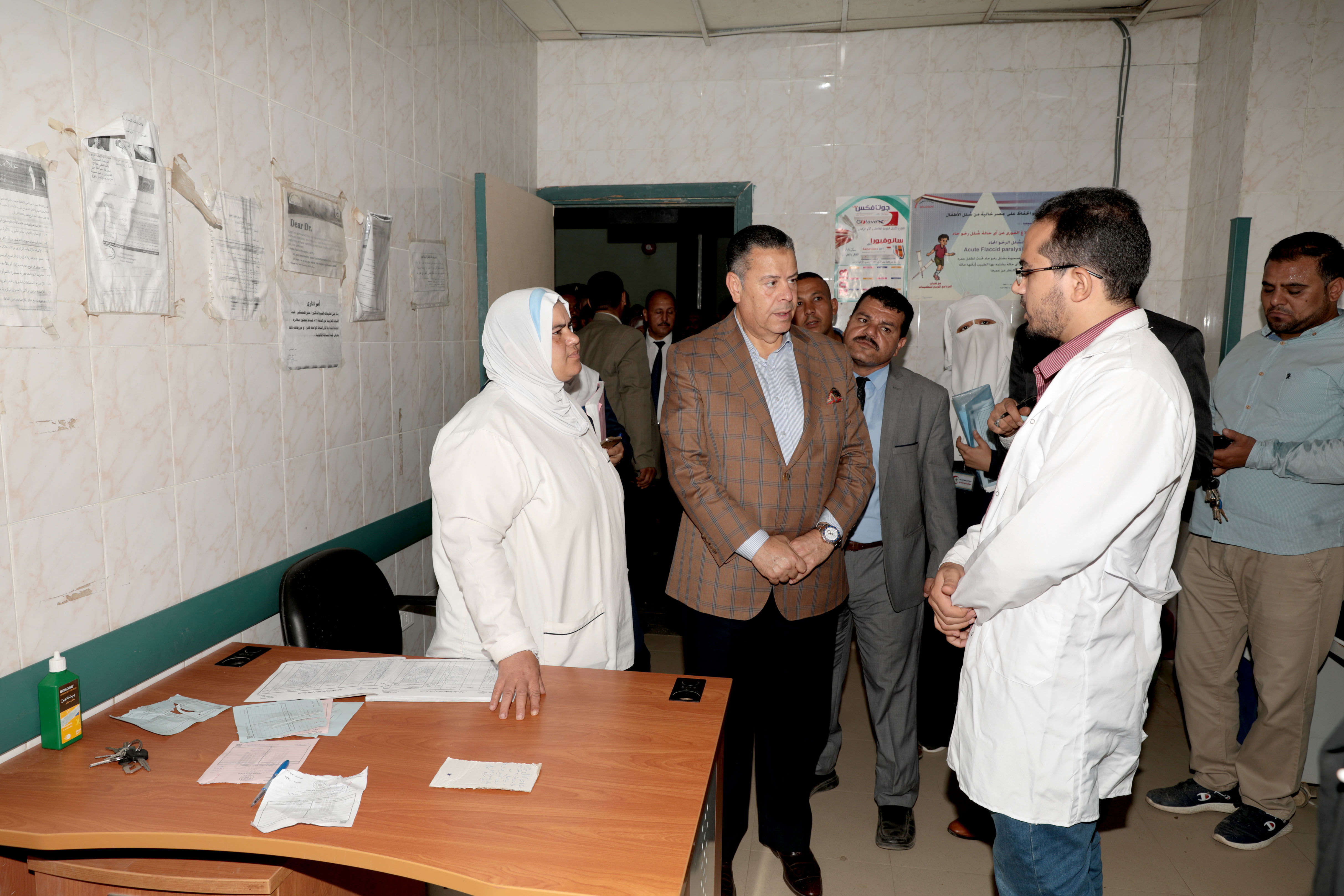 محافظ بنى سويف يزور مستشفى ناصر العام (2)