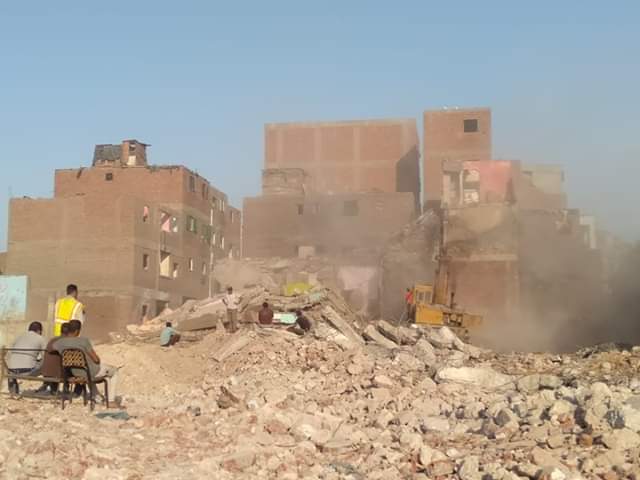 إخلاء 34 عقار ومحل بعزبة المدابغ بالقاهرة  (6)