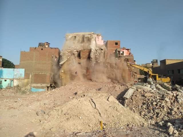 إخلاء 34 عقار ومحل بعزبة المدابغ بالقاهرة  (1)