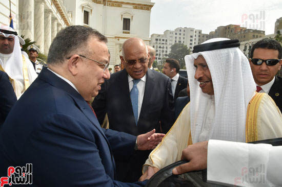 رئيس وزراء الكويت يصل البرلمان