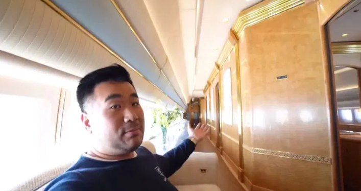 الممر من الداخل